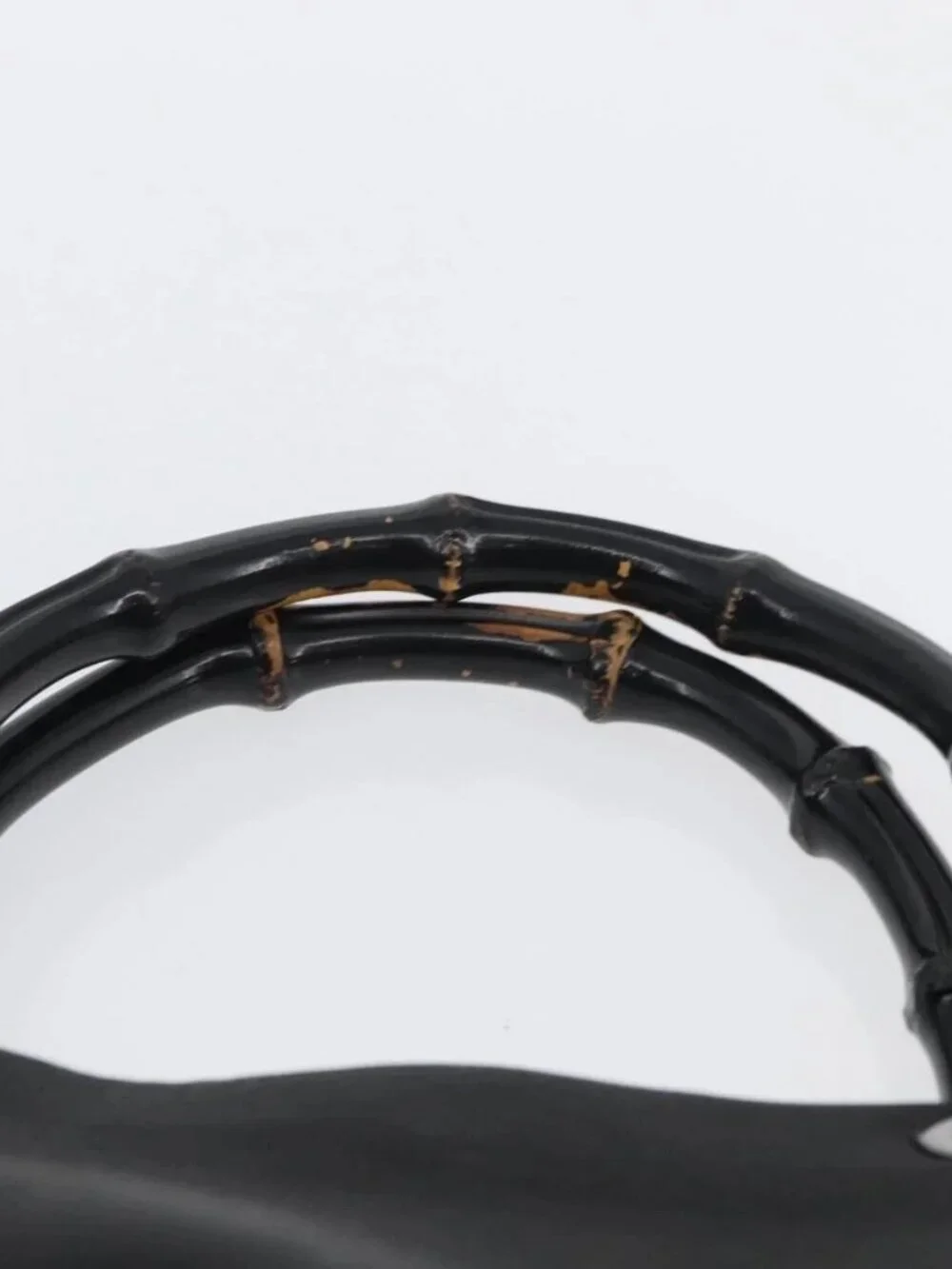 Gucci brand	gucci color	black